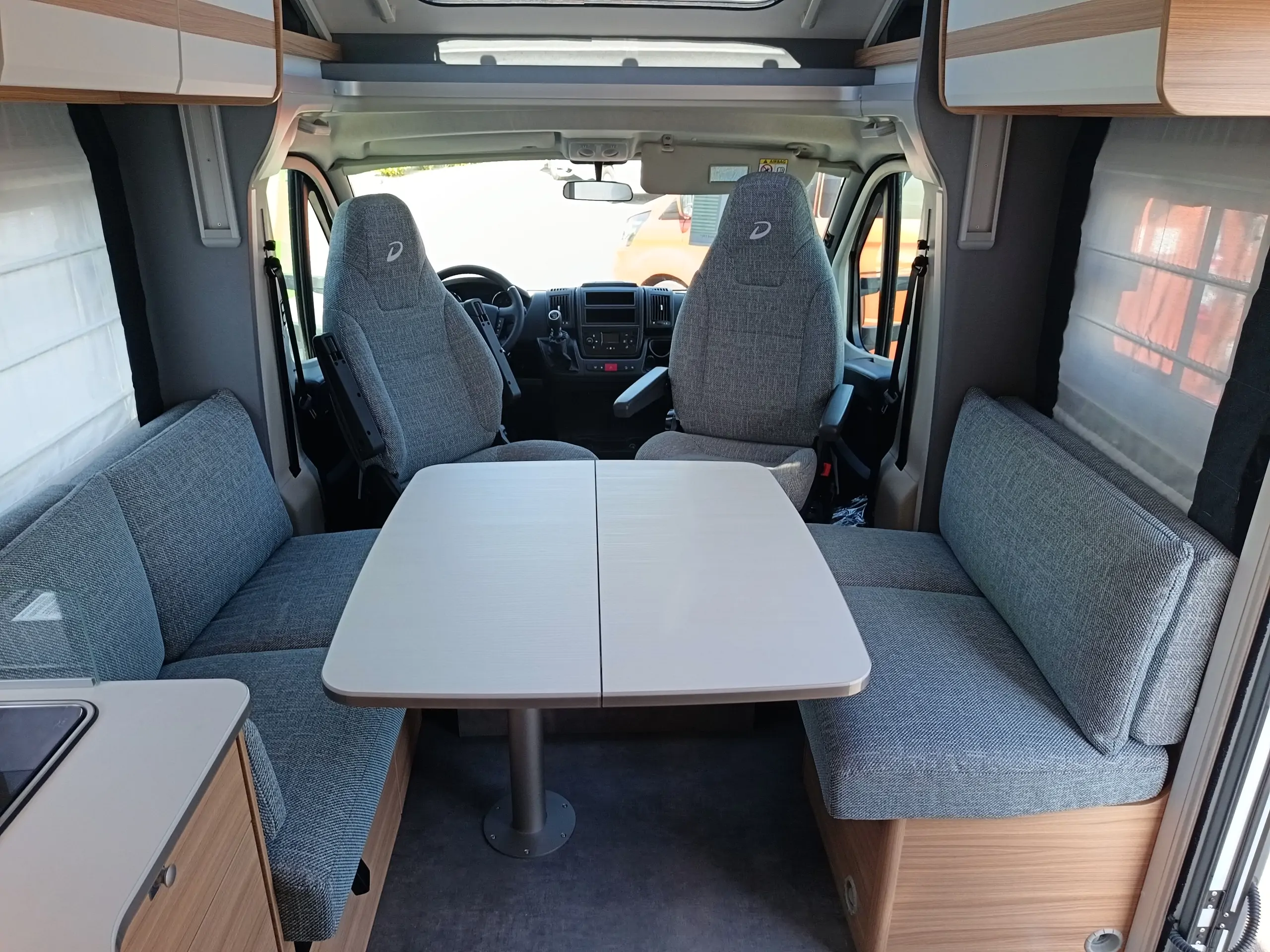 Image DETHLEFFS Just 90  T 7052 DBL DESTOCKAGE 