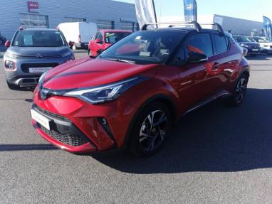 Voir le détail de l'offre de cette TOYOTA C-HR 184h Collection 2WD E-CVT MY20 de 2022 en vente à partir de 256.37 €  / mois