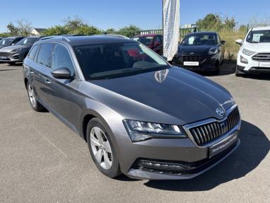 Voir le détail de l'offre de cette SKODA Superb Combi 2.0 TDI 150ch SCR Business DSG7 de 2022 en vente à partir de 403.29 €  / mois