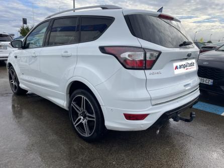 FORD Kuga 2.0 TDCi 150 ch Stop&Start ST-Line Black & Silver 4x4 Powershift Euro6.2 à vendre à Troyes - Image n°7