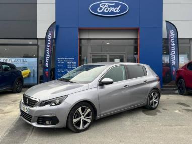 Voir le détail de l'offre de cette PEUGEOT 308 1.5 BlueHDi 130ch S&S Allure de 2019 en vente à partir de 215.87 €  / mois