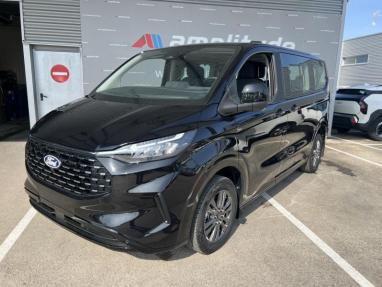 Voir le détail de l'offre de cette FORD Tourneo Custom 320 L1H1 2.0 EcoBlue 150ch Titanium de 2025 en vente à partir de 57 950 € 