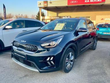 Voir le détail de l'offre de cette KIA Niro 1.6 GDi 105ch ISG + Plug-In 60.5ch Lounge DCT6 MY22 de 2021 en vente à partir de 207.61 €  / mois