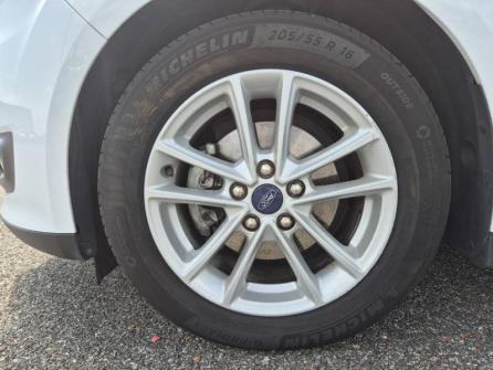 FORD C-MAX 1.0 EcoBoost 100ch Stop&Start Trend Euro6.2 à vendre à Montargis - Image n°9