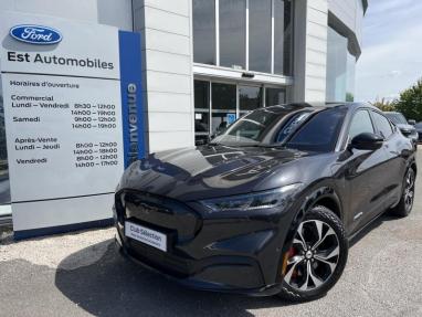 Voir le détail de l'offre de cette FORD Mustang Mach-E 351ch Extended Range 99kWh Premium AWD de 2022 en vente à partir de 335.88 €  / mois